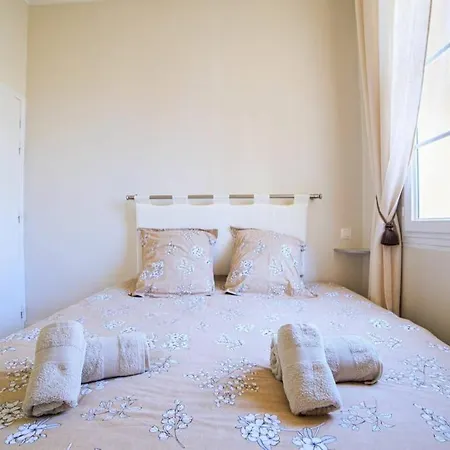 Apartment Rue Des Halles - Rue Des Halles 5* *